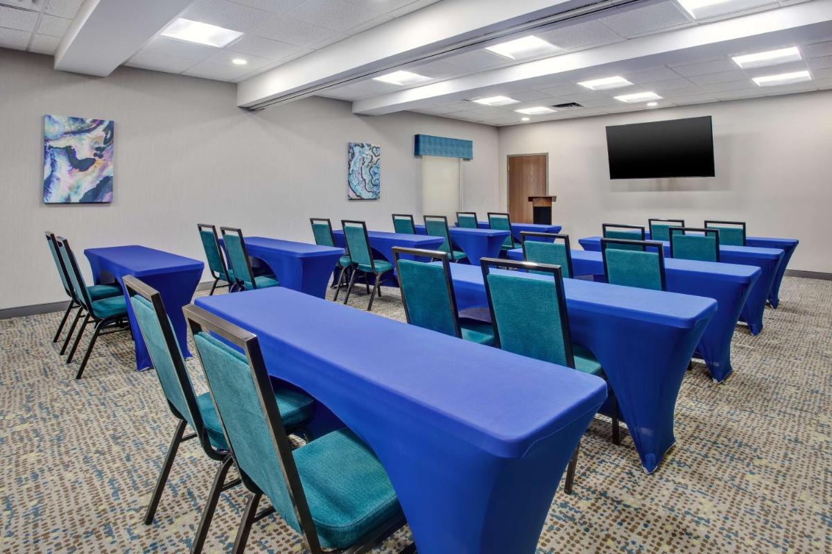 Hampton Inn & Suites Lady Lake/The Villages - Housity