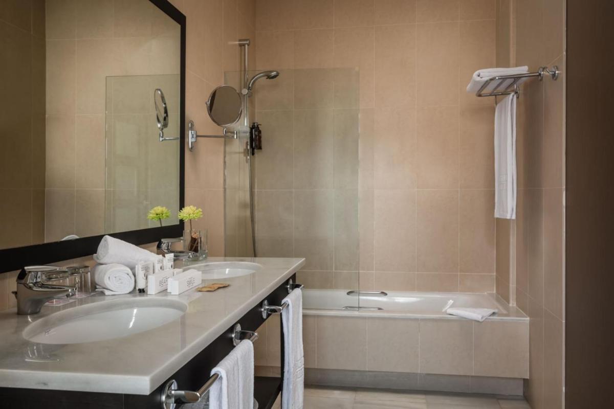 Un baño de ALEGRIA Palacio Mojacar - Adults Only