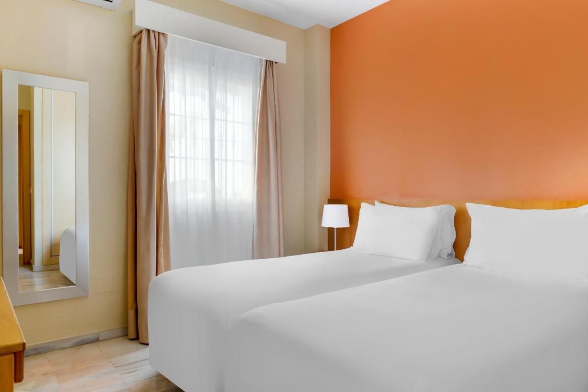 Cama o camas de una habitación en Royal Oasis Club at Pueblo Quinta