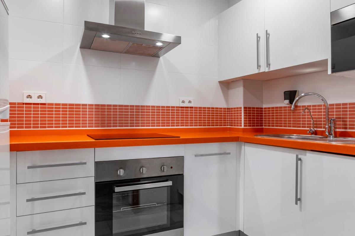 Una cocina o zona de cocina en Sahara Sunset