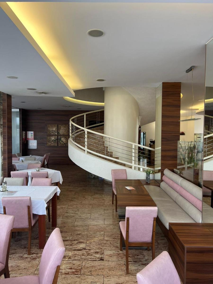 Hotel Garić - Housity