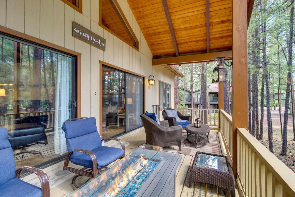 Remodeled Pinetop Cabin with EV Charger and Game Room! - Housity