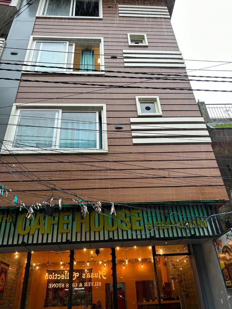Avadh Guest House - Housity