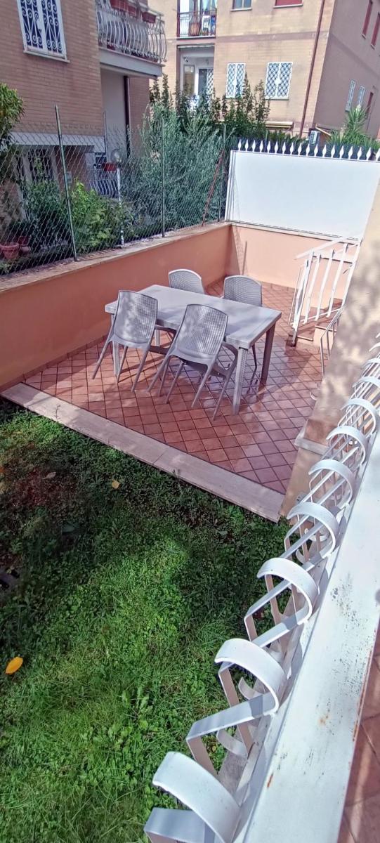 Roma Chic House - Housity