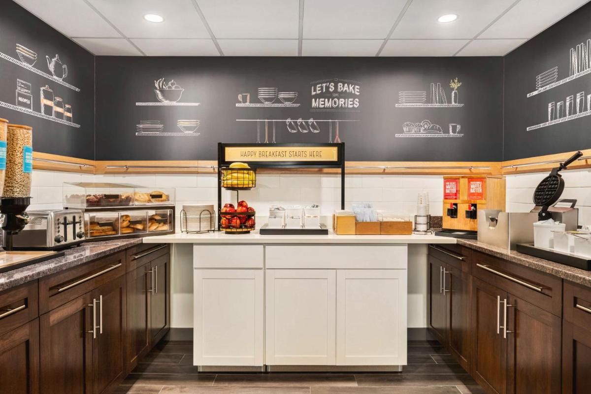 Hampton Inn Quakertown - Housity