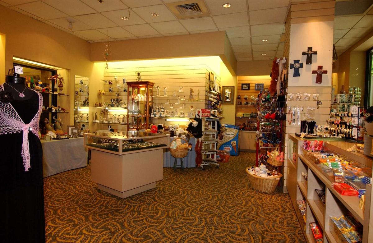 DoubleTree by Hilton San Antonio Airport - Housity