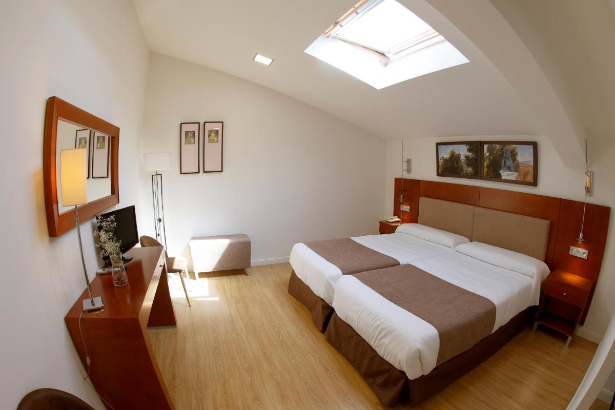 Hotel El Carmen - Housity