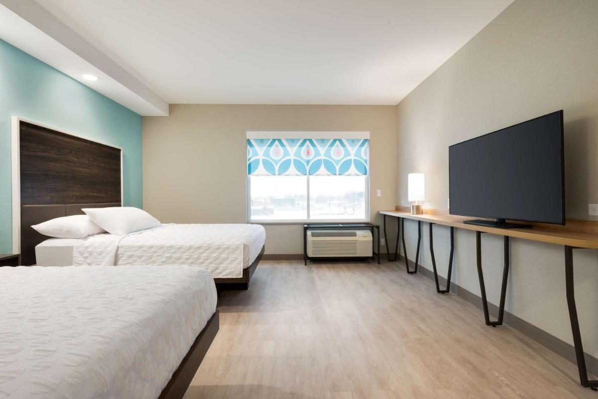 Tru By Hilton Cedar Rapids Westdale - Housity