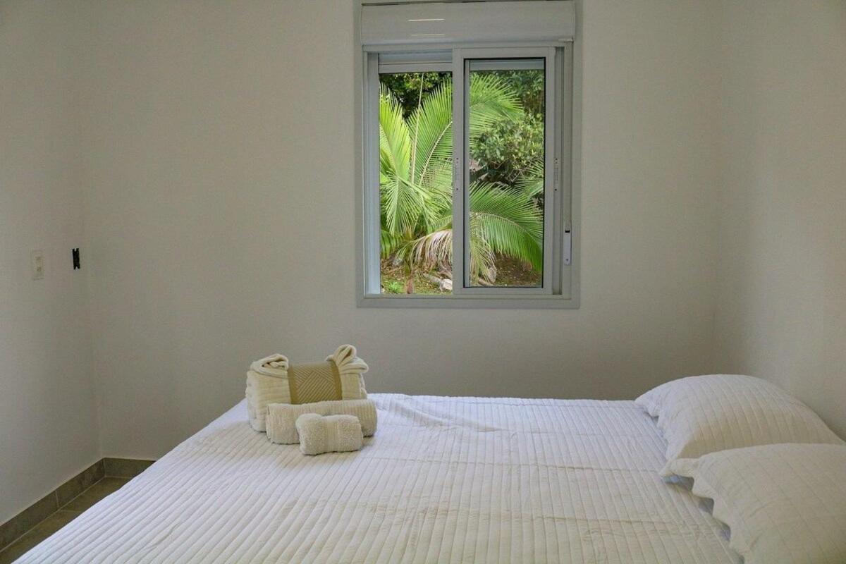 Praia por do sol sossego e exclusividade - Housity