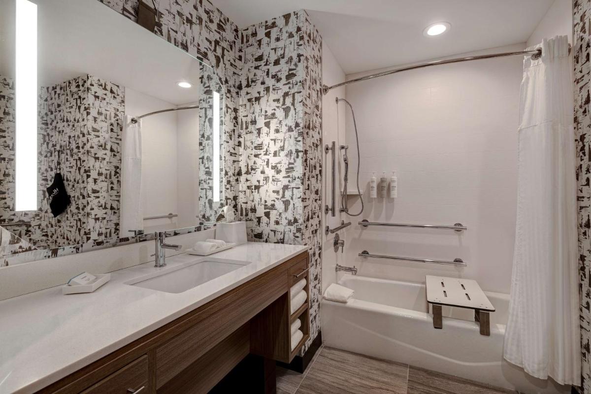 Home2 Suites By Hilton Blythewood, Sc - Housity