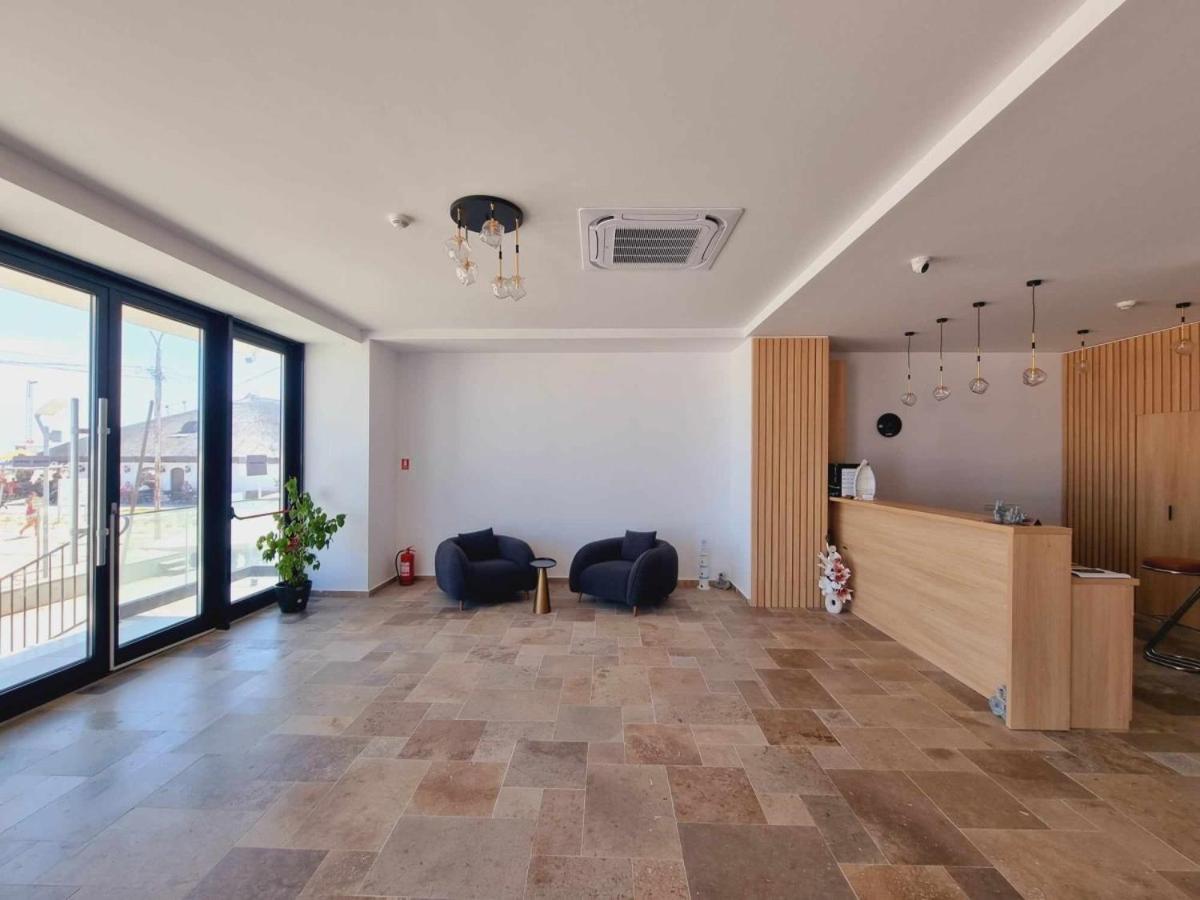 Hotel Nava - Housity
