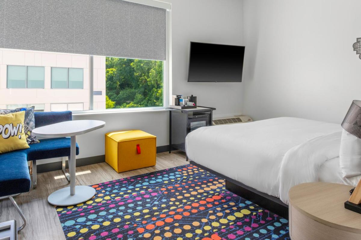 Aloft Nashville Airport - Housity