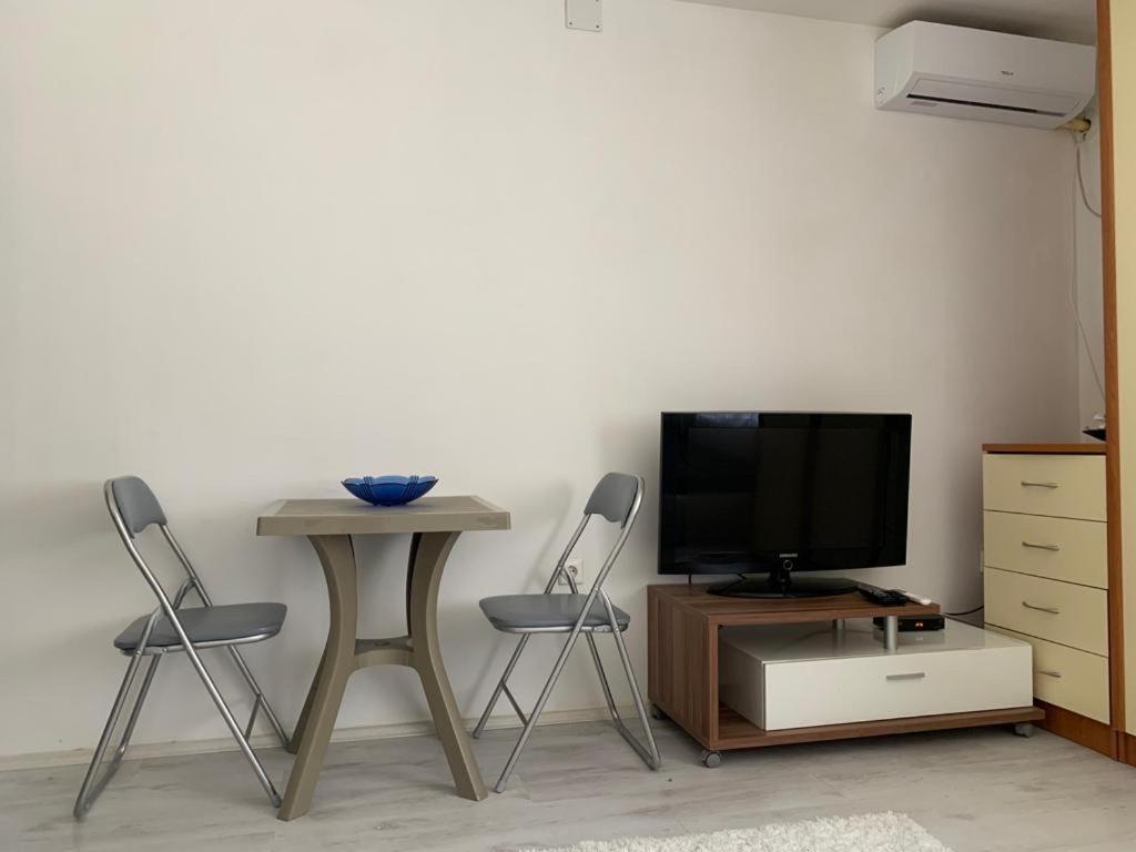 Suitetrails - DND Apartman II