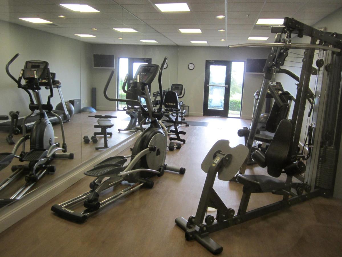 Holiday Inn Express Hotel & Suites Lake Placid, an IHG Hotel - Housity
