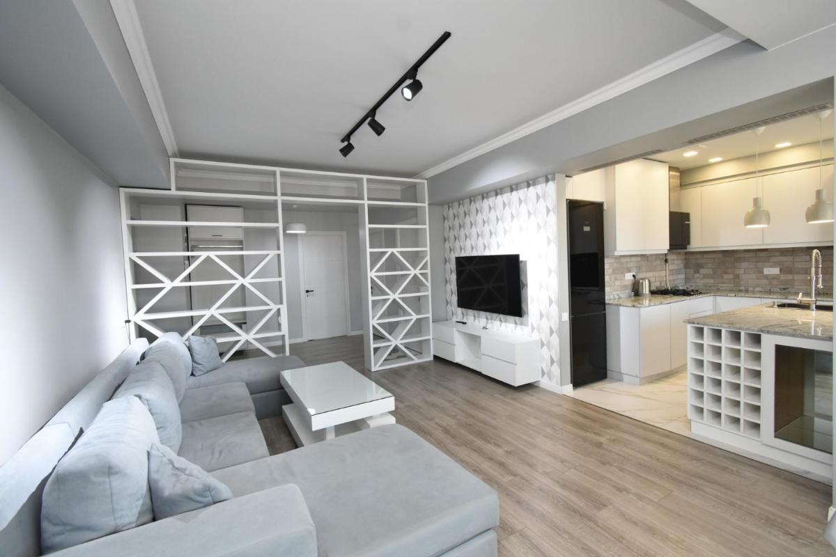 Suitetrails - Luxury apartment in Yerevan, Komitas 36b