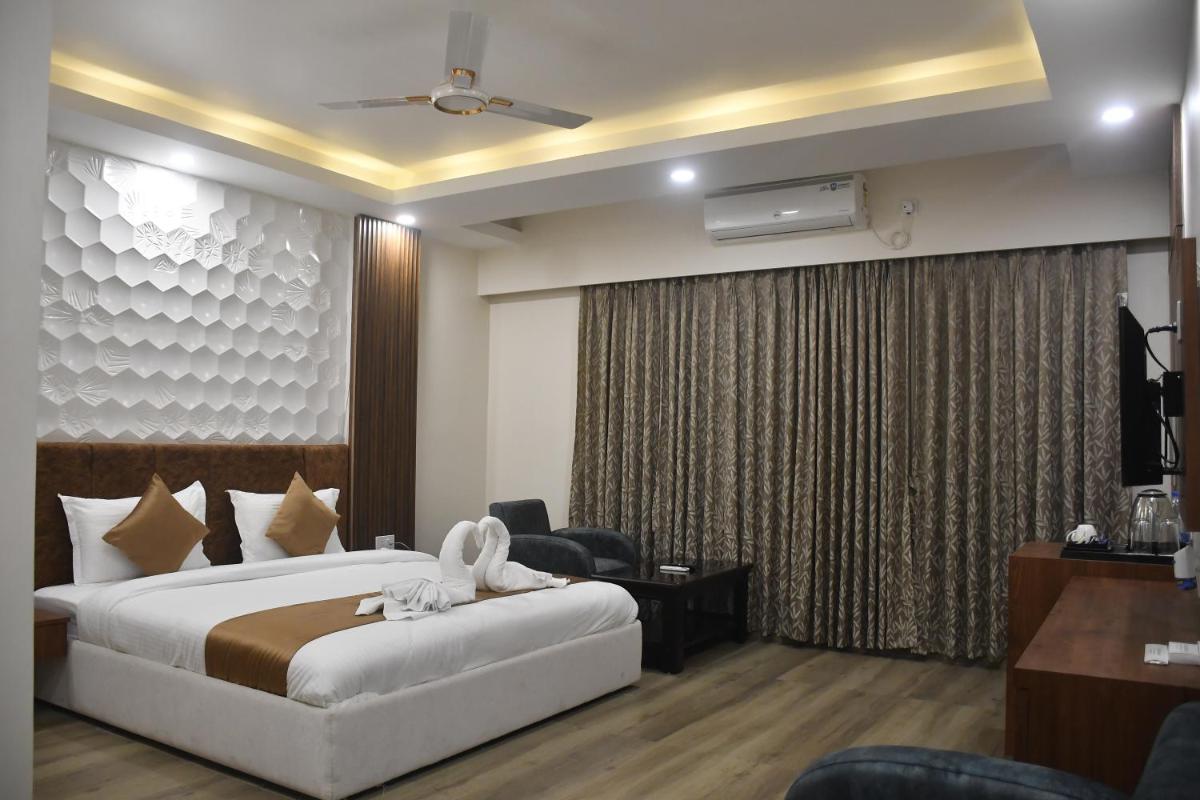 Suitetrails - HOTEL EDEN GARDEN
