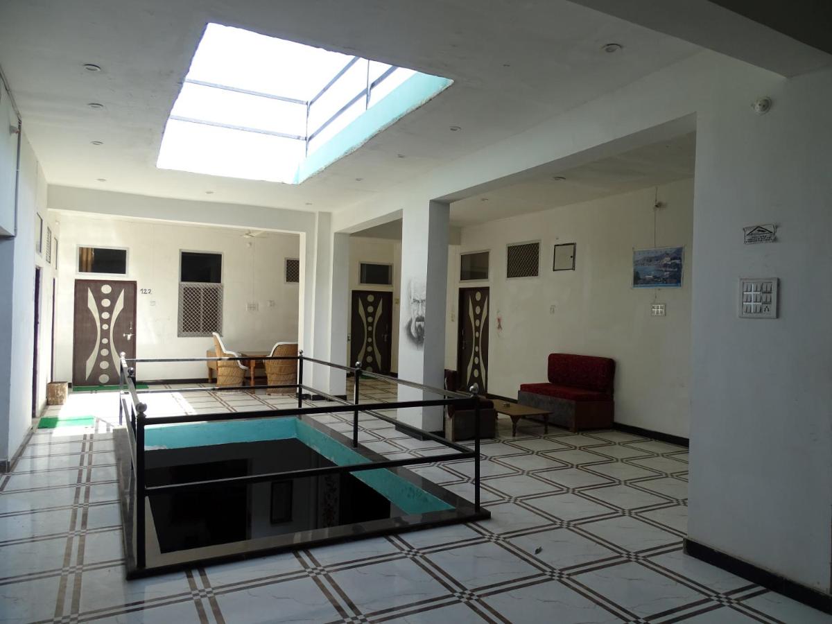 Sukha's Place - Hizvo