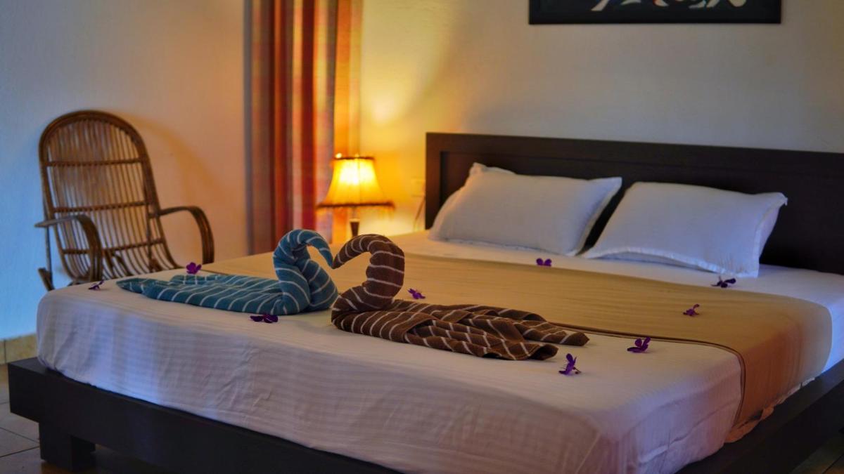 Rain Clouds Wayanad Forest Retreat - The Best Couple Friendly Private Cottages with Bathtub - Housity