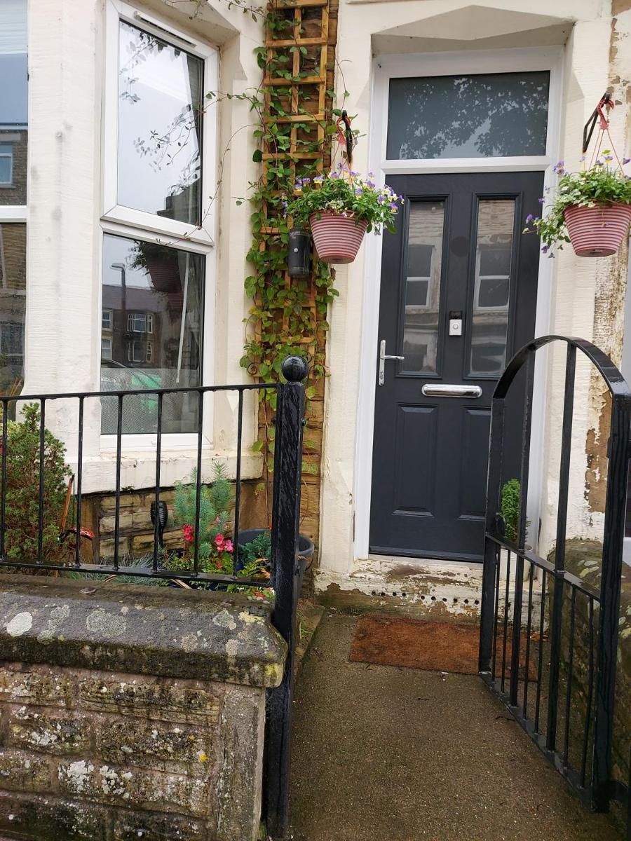 Morecambe Seaside Room - Housity
