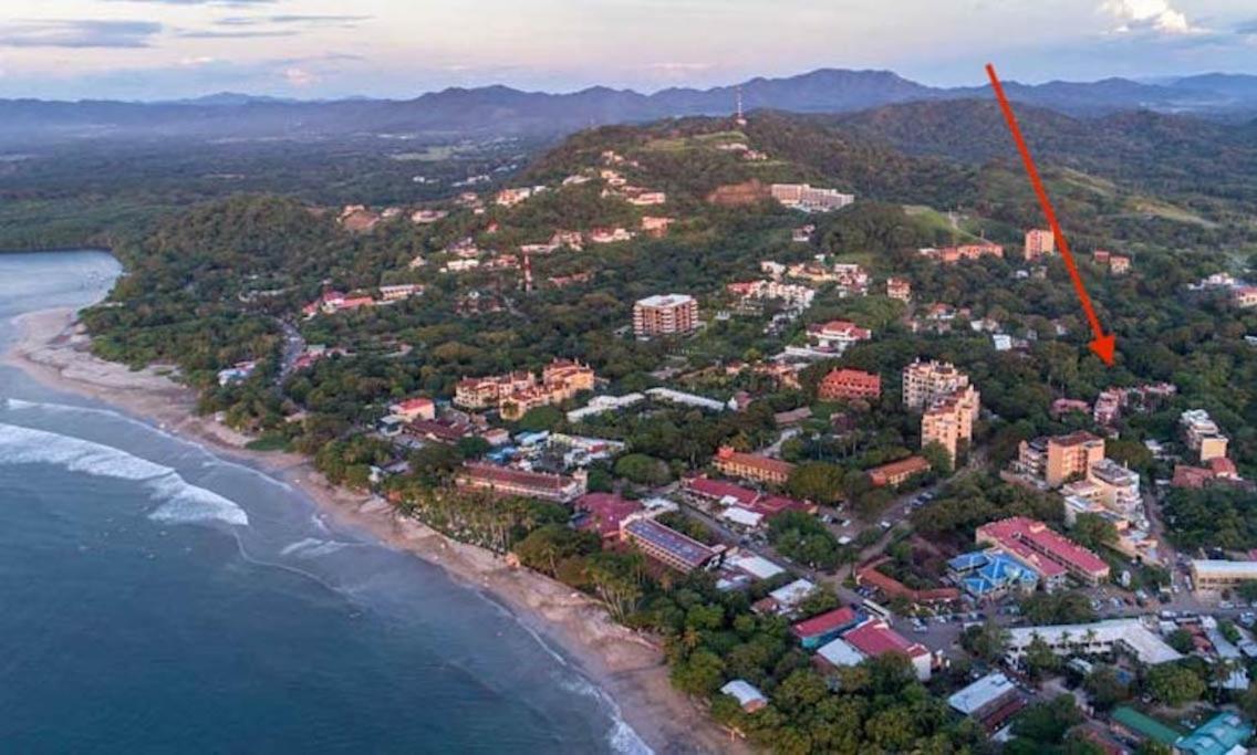 Wannabe Surfers at Tamarindo Paradise by the Beach - Housity