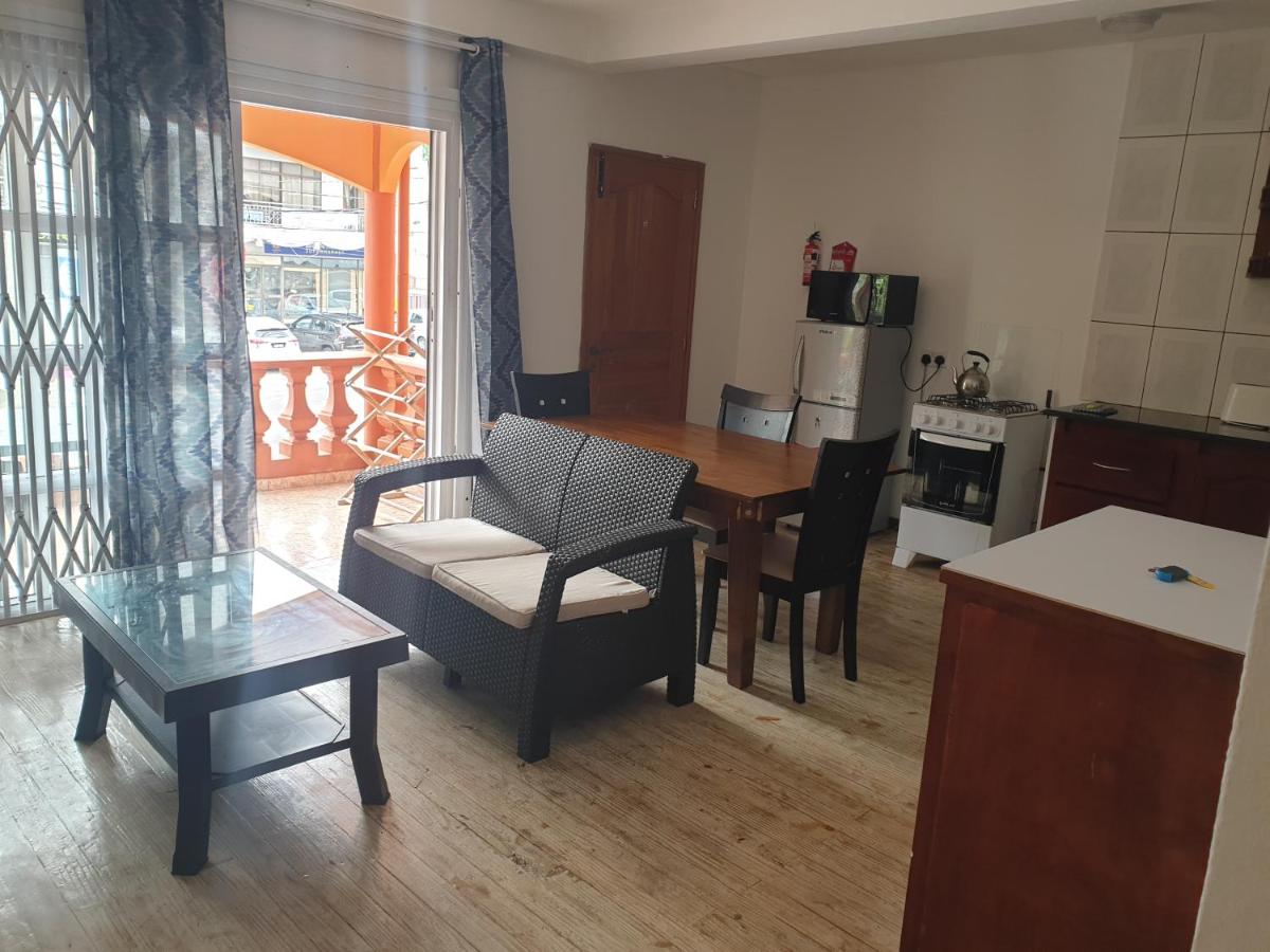 Palmont Commercial Self-Catering Apartments - Beau Vallon - Housity