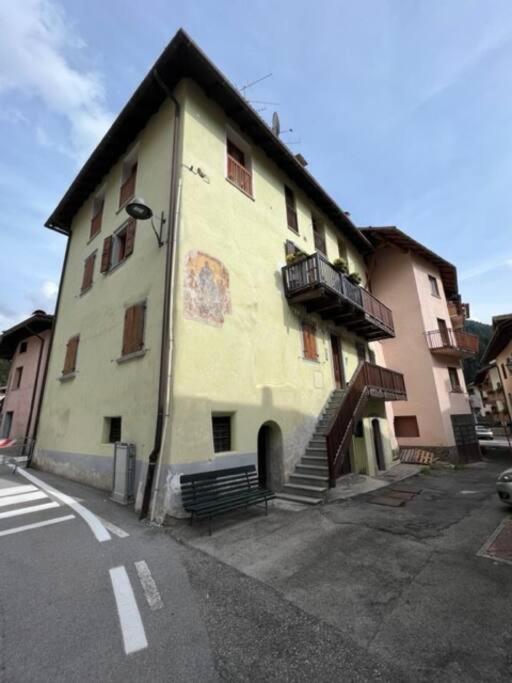 We Love Carisolo & Pinzolo Appartamento Trilocale per 4-6 persone - Housity