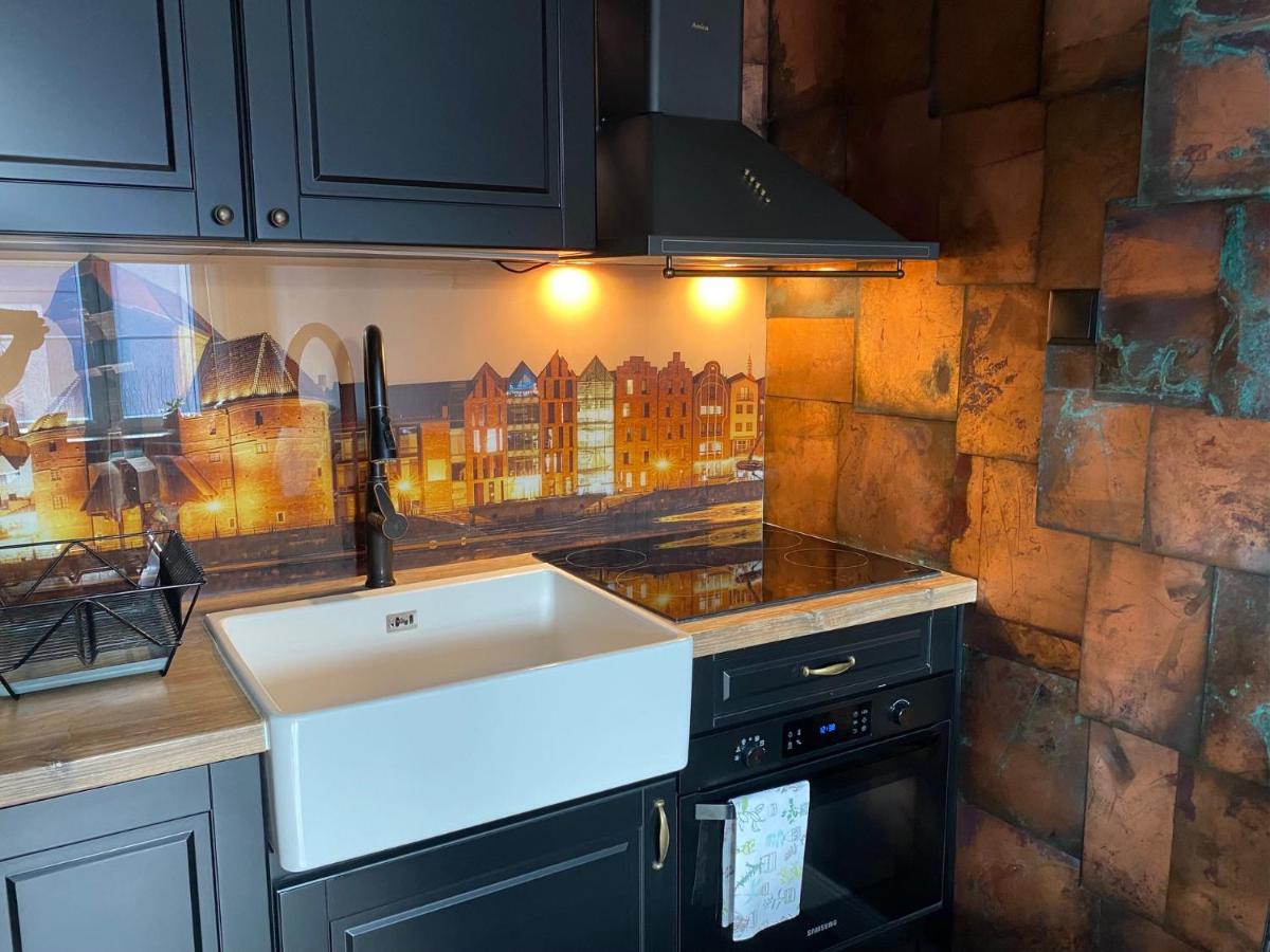 Apartament ZIELONY lub BURSZTYNOWY z parkingiem Stare Miasto Gdańsk - Housity