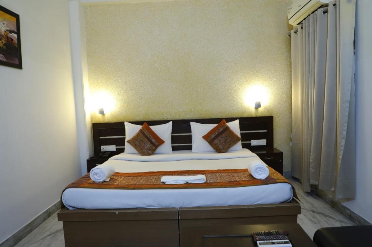 Hotel Tara Palace by Goyal Hoteliers - Housity