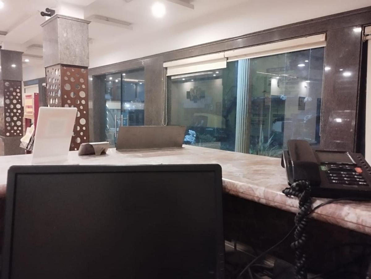 Hotel Tara Palace by Goyal Hoteliers - Housity