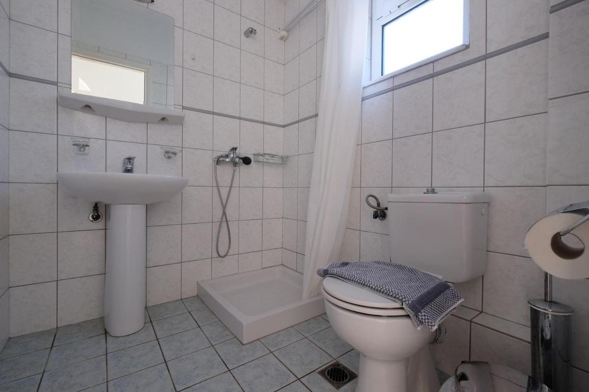 MIRSINI HOTEL - Housity