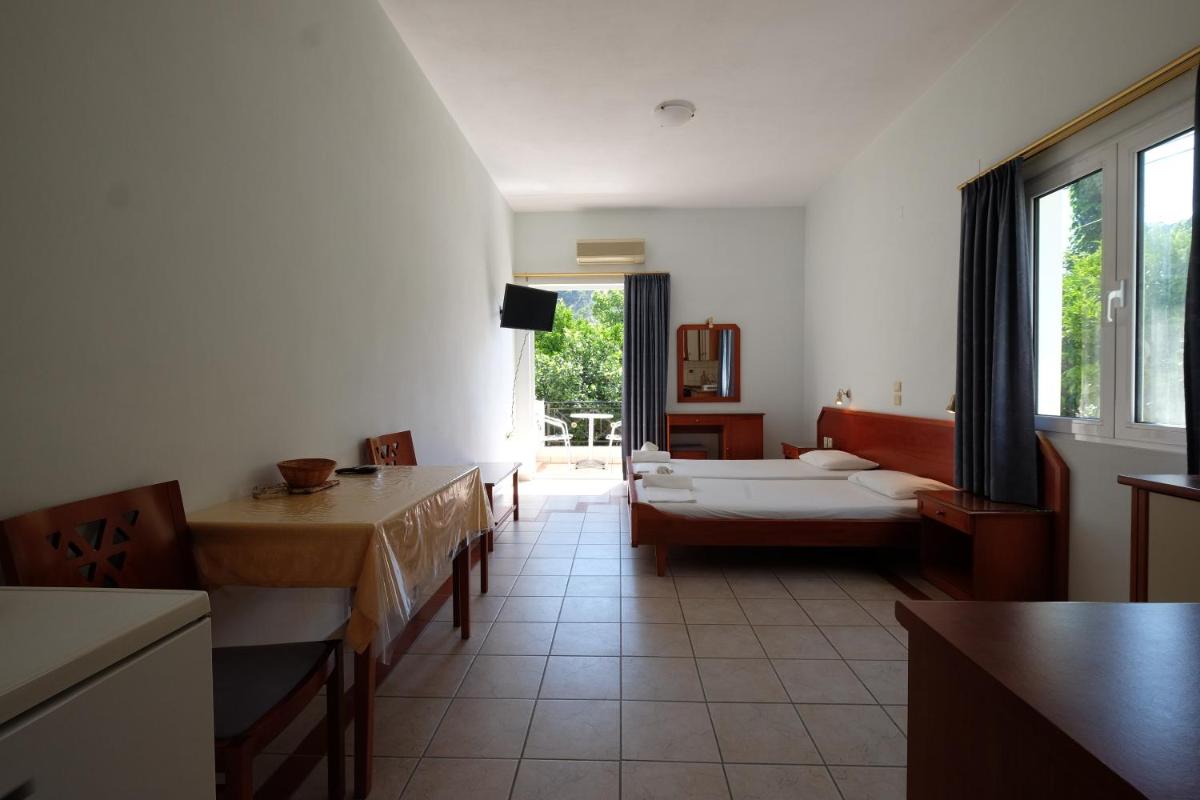 MIRSINI HOTEL - Housity