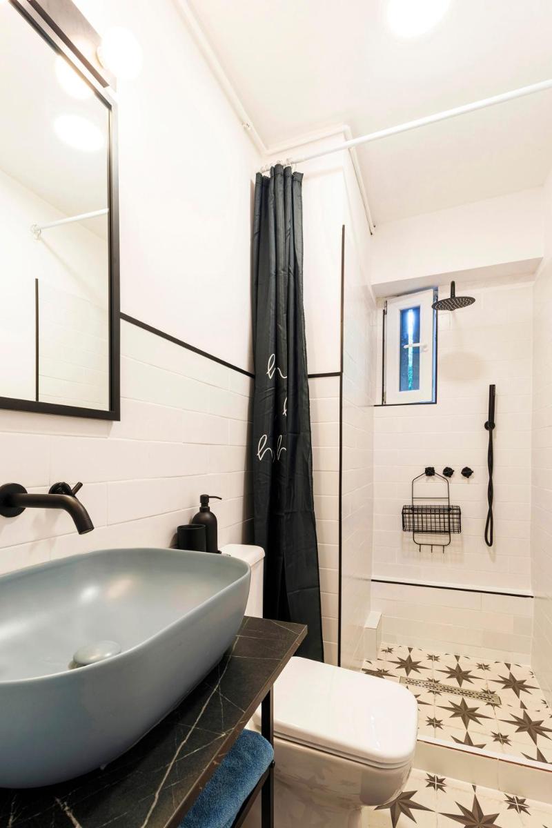 Central Modern Flat Near Metro & Park - Housity