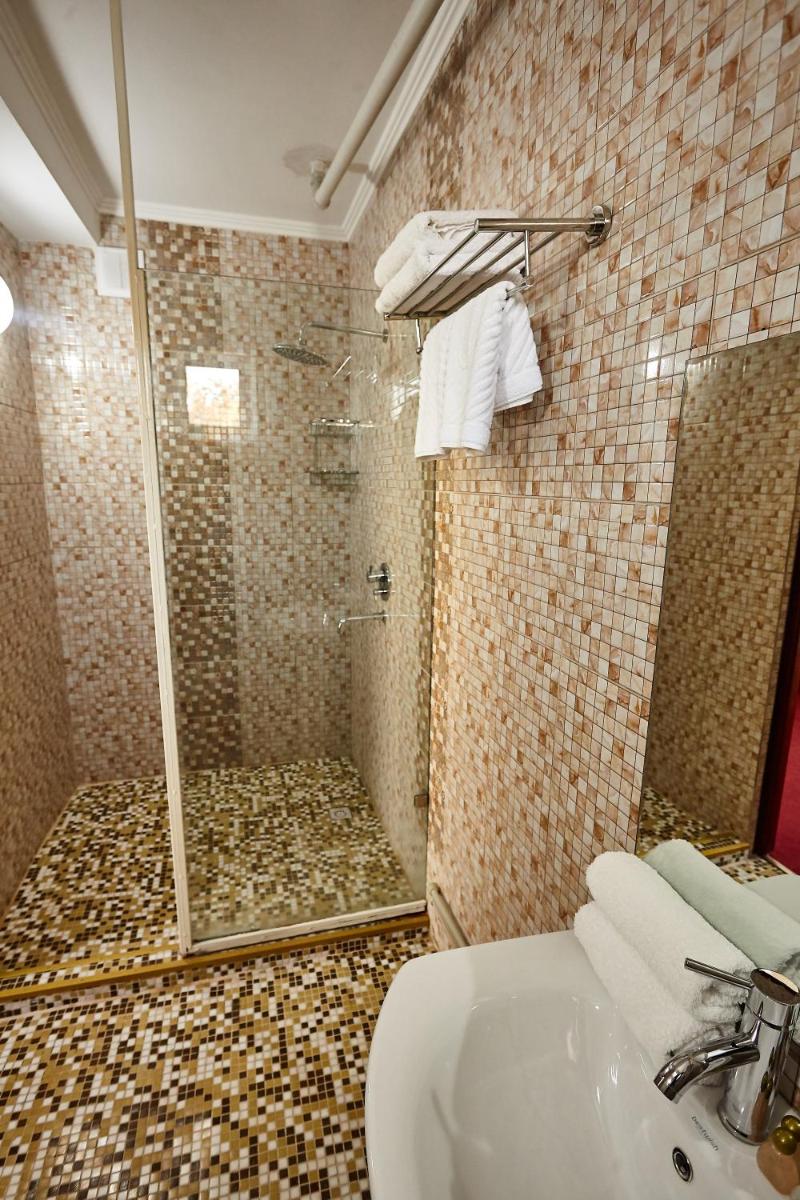KZO Hotel - Housity
