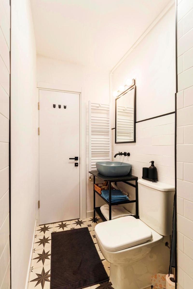 Central Modern Flat Near Metro & Park - Housity