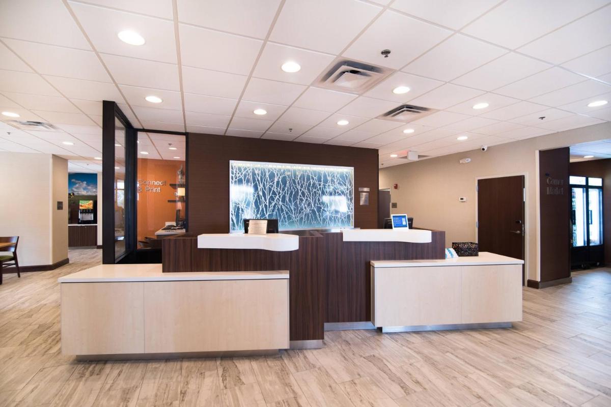 Fairfield Inn & Suites Atlanta Airport North - Hizvo