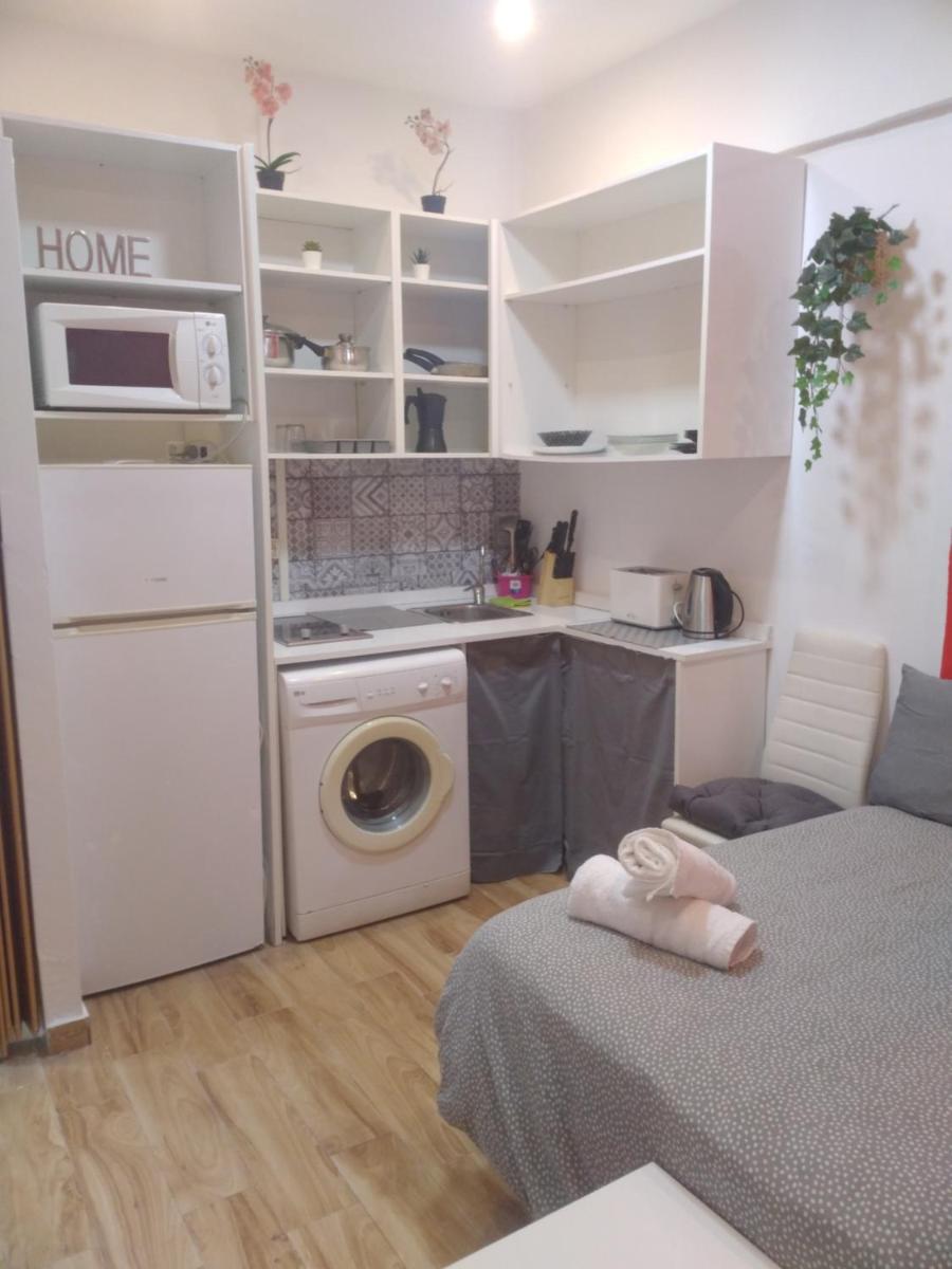 Estudio cerca del Carrefour rosaleda - Housity