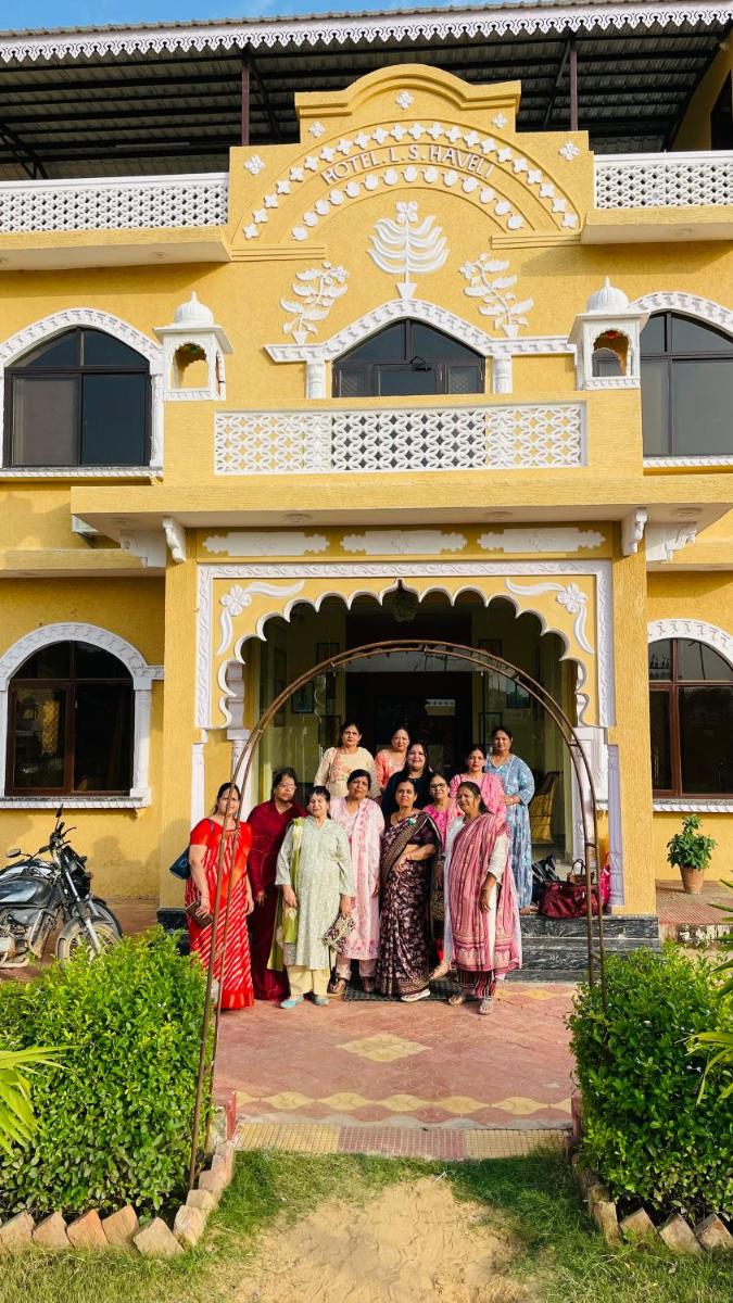 L S Haveli - Housity