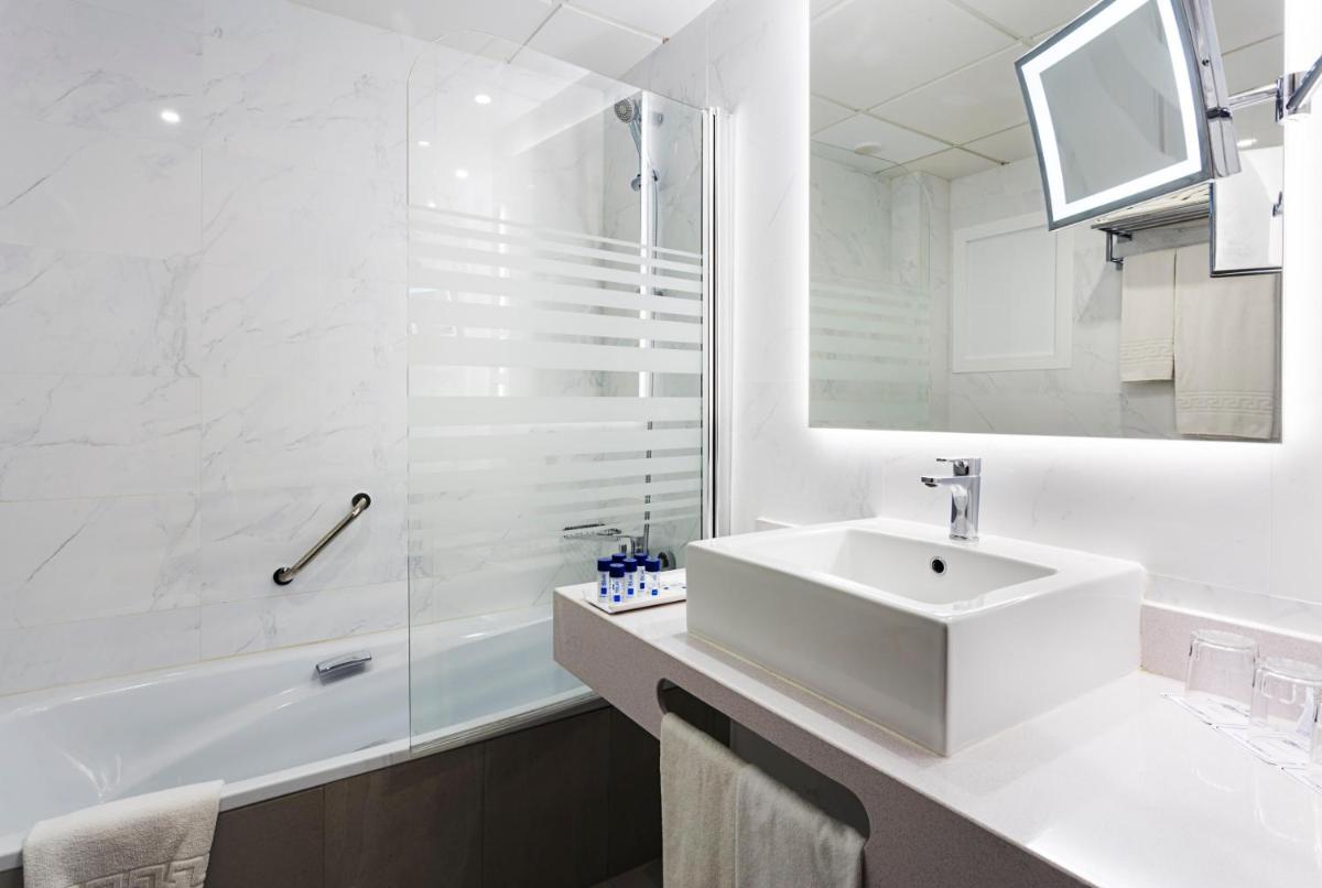 Un baño de Hotel Best Sabinal