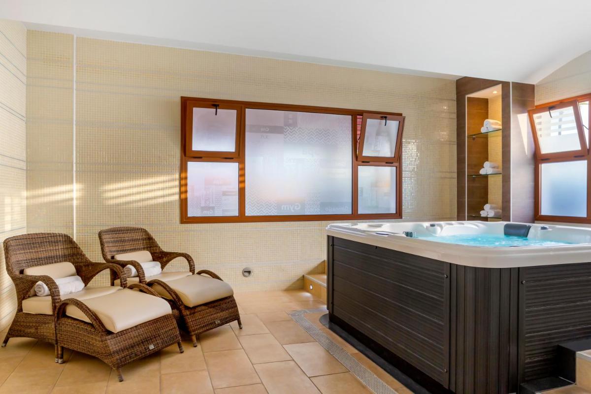 Royal Tenerife Country Club - Housity