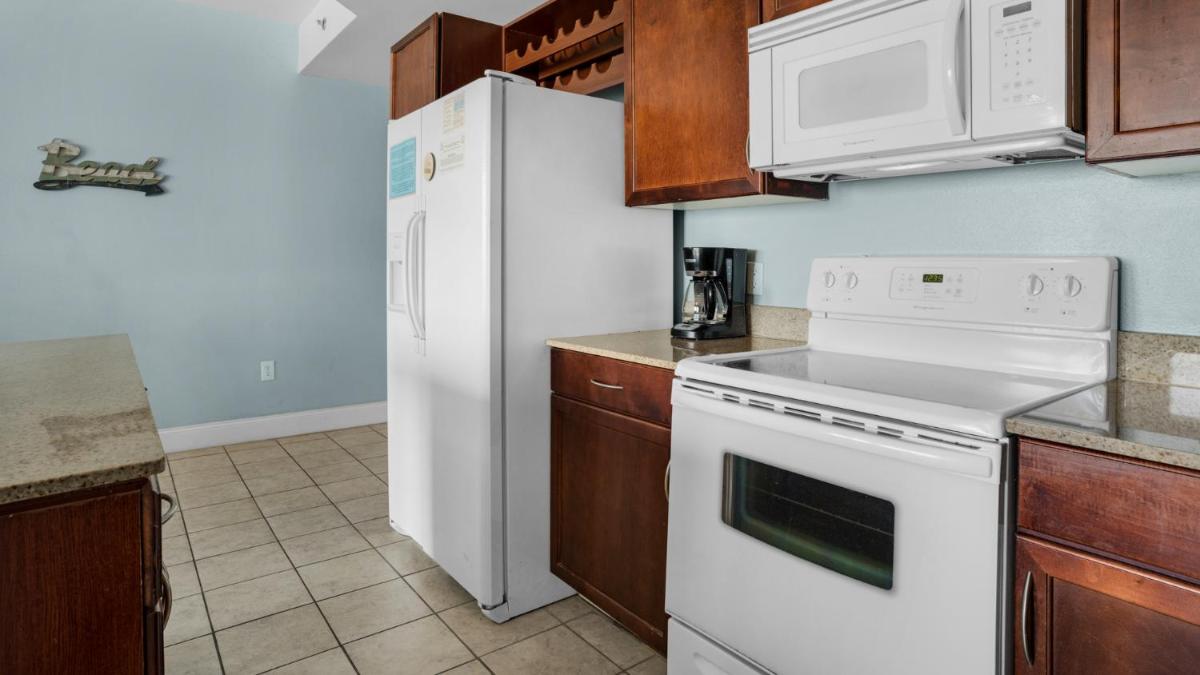 Laketown Wharf 1037 - Housity