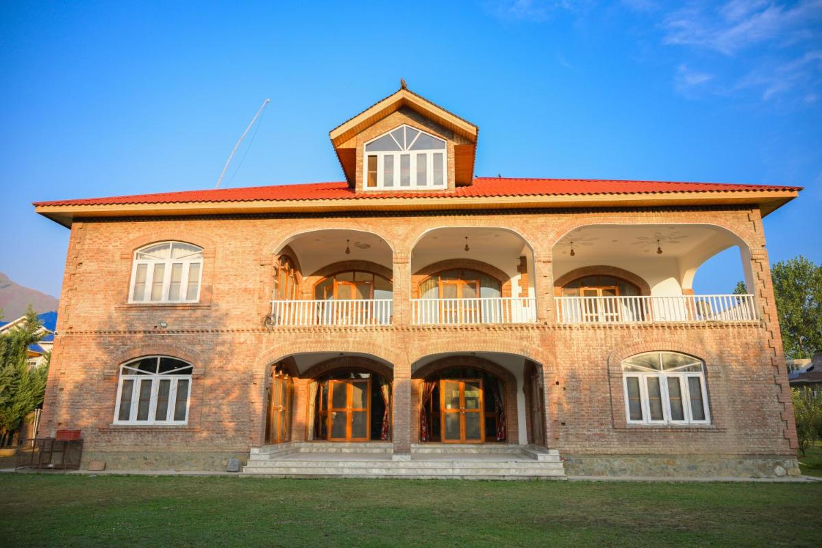 Suitetrails - The Country Hills Villa