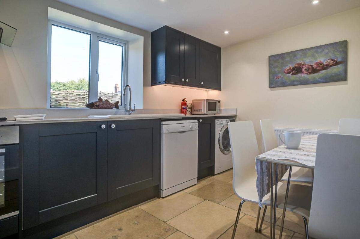 Rose Cottage - Housity