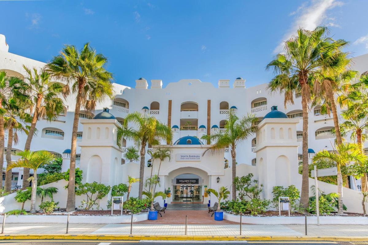 Edificio en el que se encuentra el apartahotel