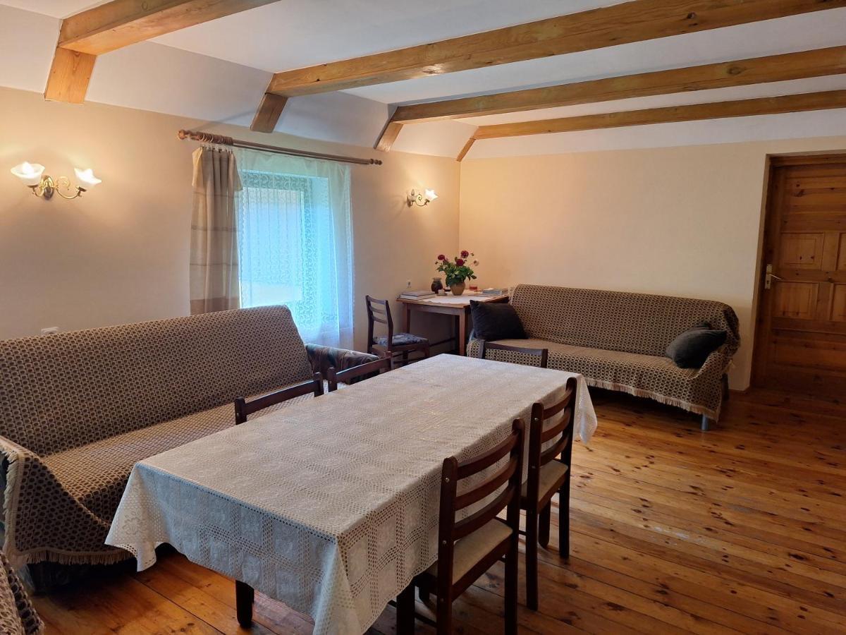 Brīviņi - Housity