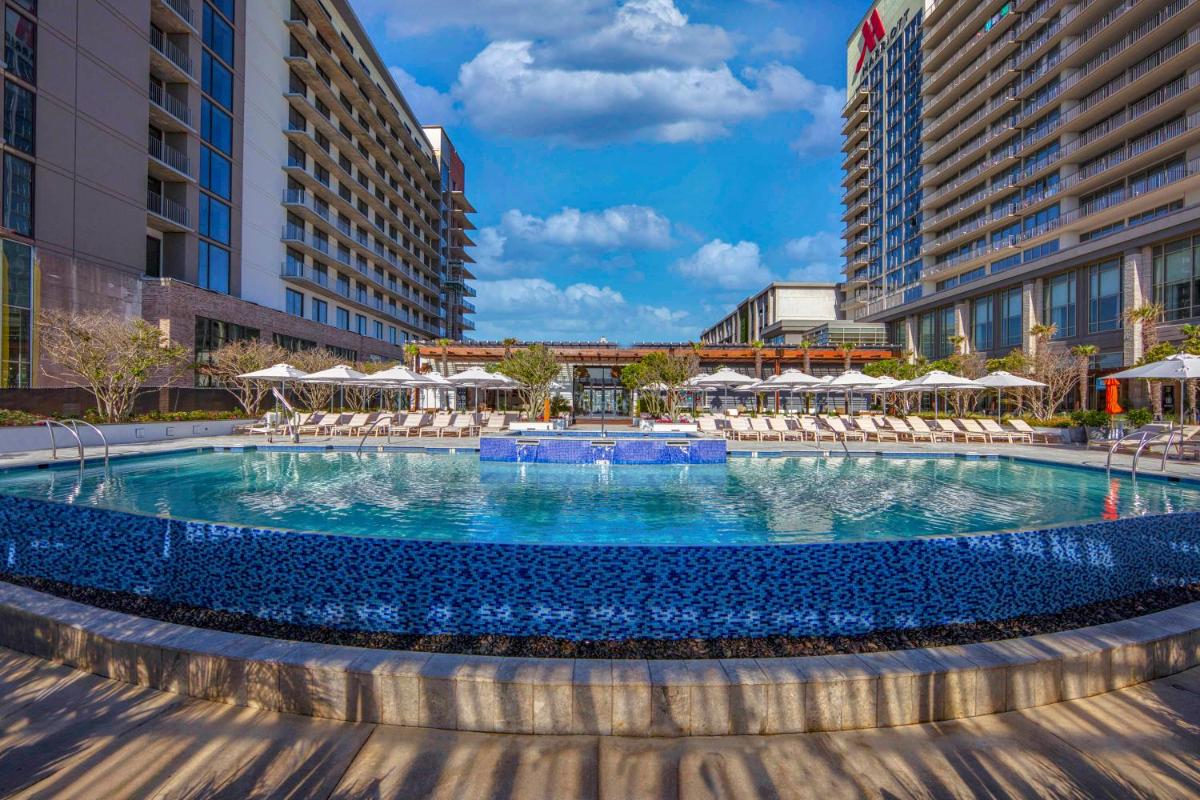 The Historic Cavalier Hotel and Beach Club Autograph Collection - Housity