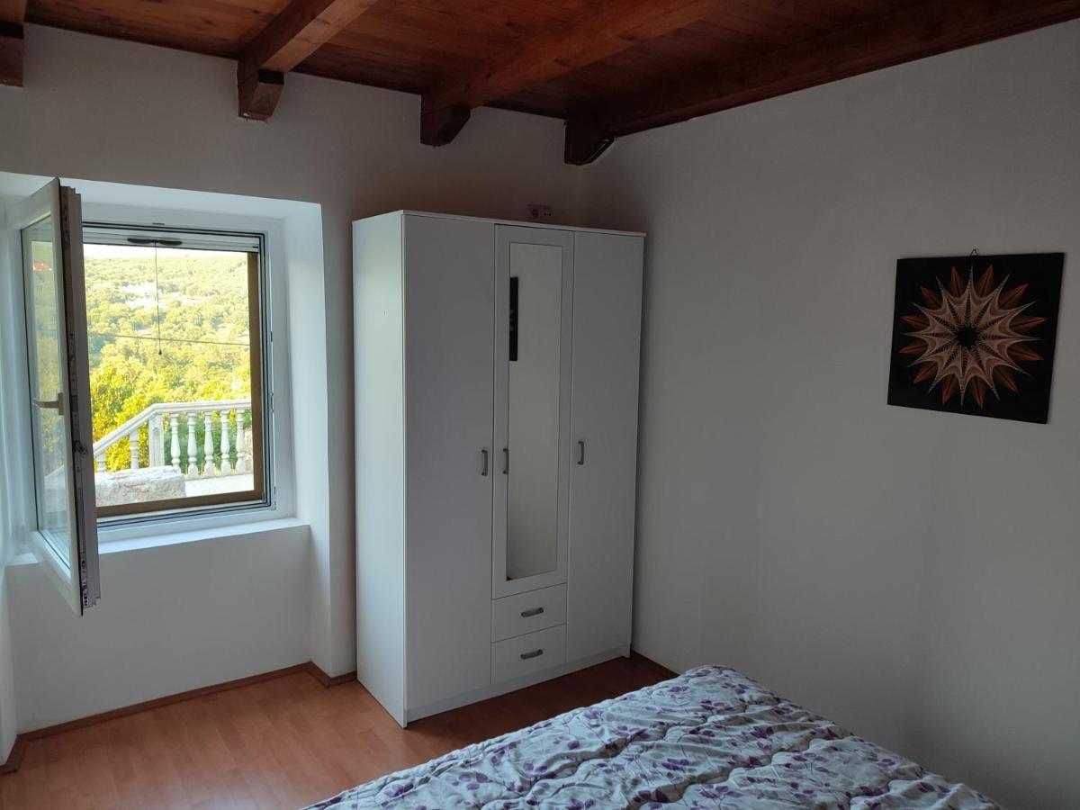 Talija - Housity