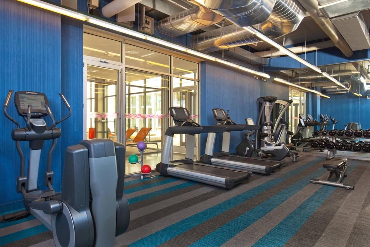 Aloft Bolingbrook - Housity