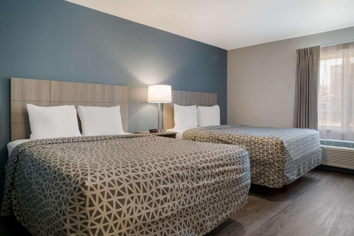 WoodSpring Suites Detroit Sterling Heights - Housity