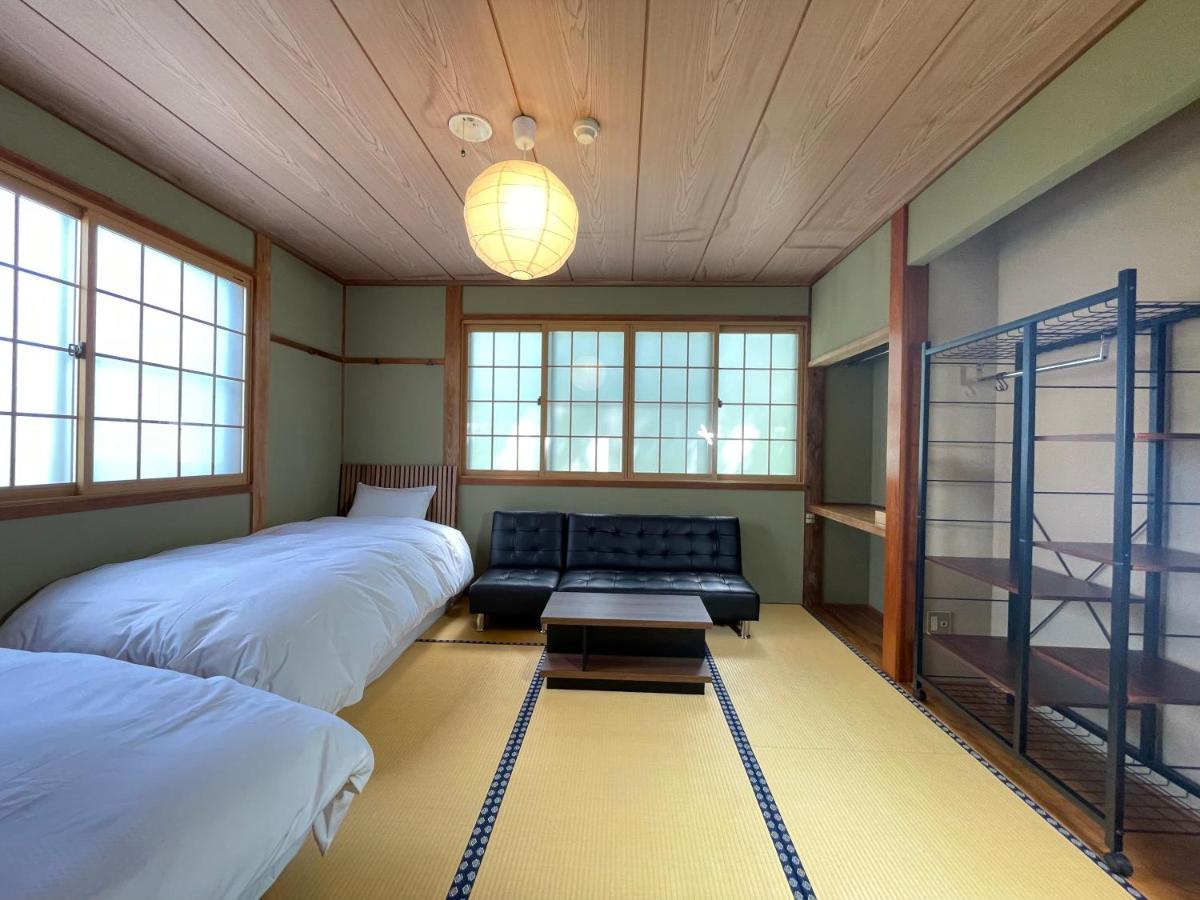 Japow House - Housity