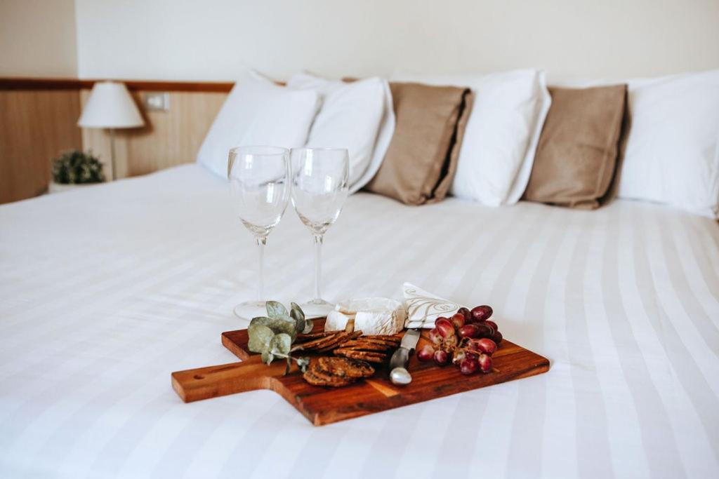 Astor Inn - Housity